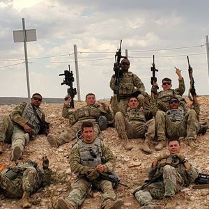 Meet your Posher, Hunter